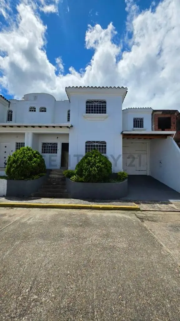 Venta Casa Obra Blanca Urb. Villa Vasconia Pueblo Nuevo