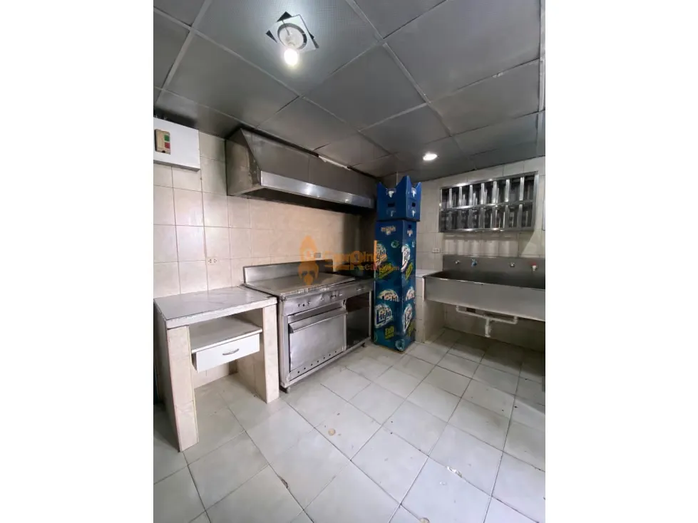 VENTA O ALQUILER DE LOCAL EN AV MICHELENA VALENCIA - 5
