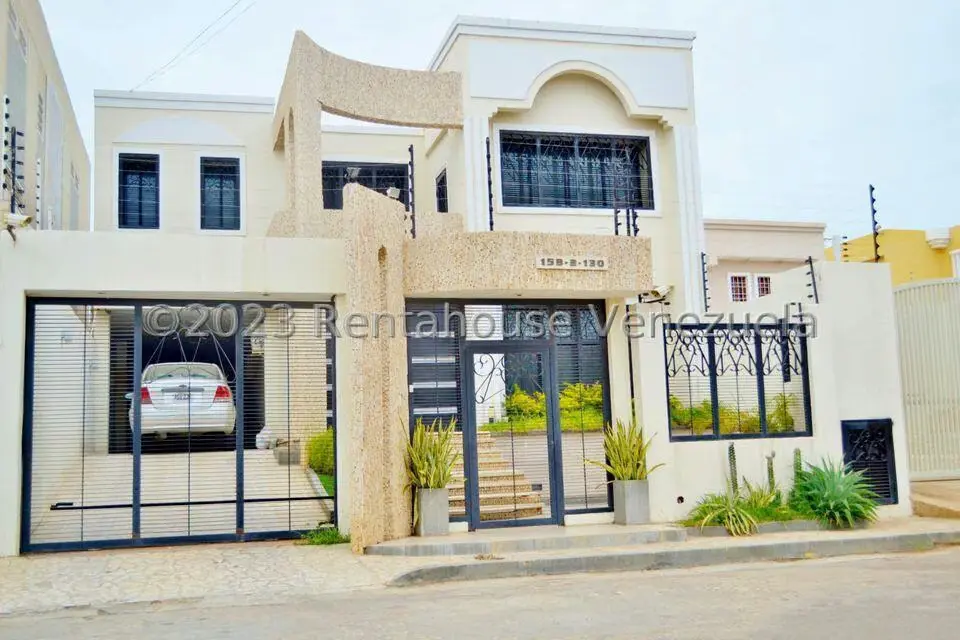 Townhouse (1 Nivel) en Venta en Lago Mar Beach, Zulia