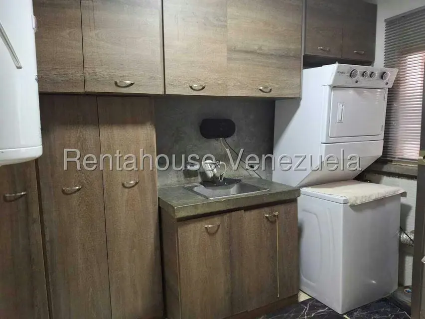 Townhouse (1 Nivel) en Venta en Lago Mar Beach, Zulia - 35