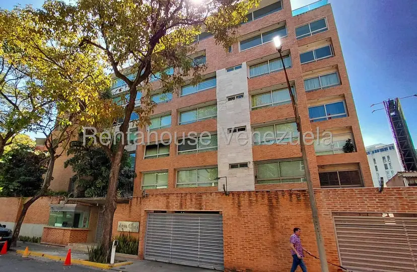 Apartamento (1 Nivel) en Alquiler en Los Naranjos de Las Mercedes, Distrito Metropolitano