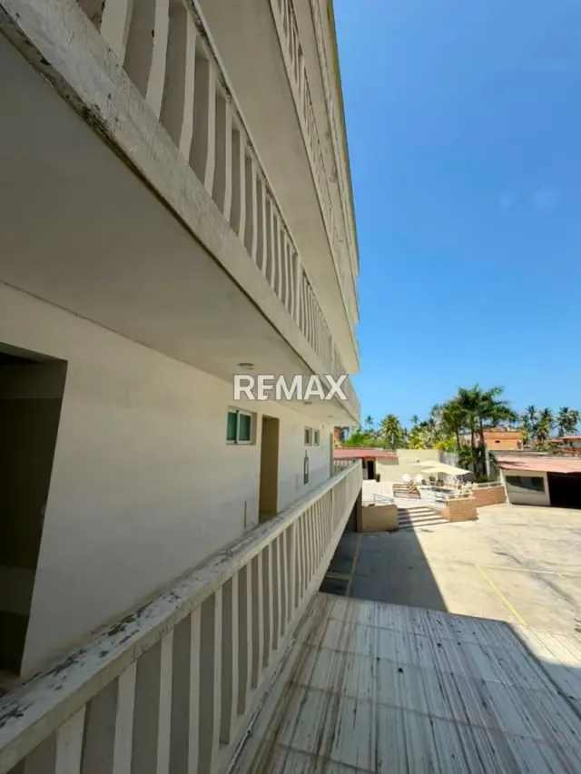 EN VENTA HOTEL TUCACAS BEACH EN PLENA CARRETERA NACIONAL MORON CORO - 16