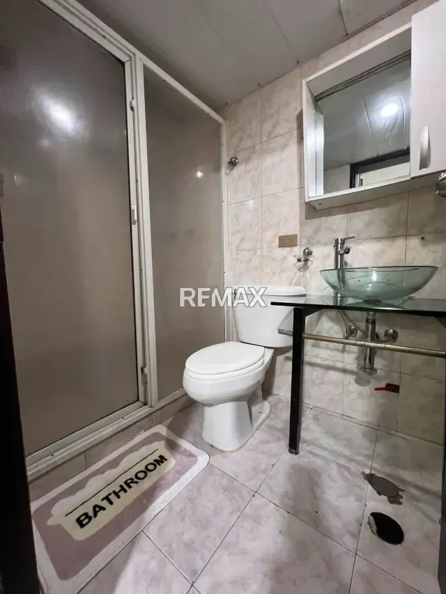 SE VENDE APARTAMENTO MODERNO EN RESIDENCIAS LAS PALMERAS SECTOR LAS PALMERAS LECHERÍA VENEZUELA - 10