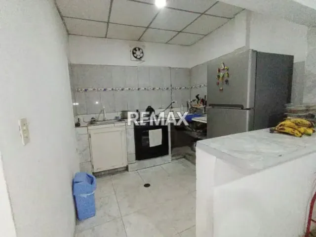 Casa Comercial - 2