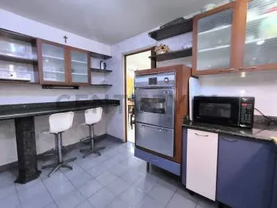 EN VENTA: Amplio y Exclusivo Apartamento en Chuao – Residencias Cunaviche - 3