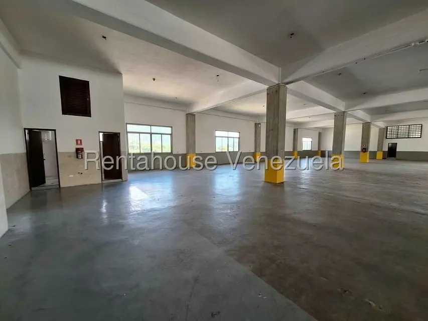 Edificio en Alquiler en Mariche, Distrito Metropolitano - 2