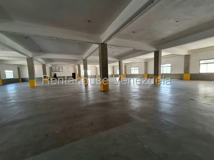 Edificio en Alquiler en Mariche, Distrito Metropolitano - 10