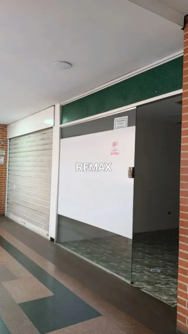 LOCAL COMERCIAL EN ALQUILER CENTRO COMERCIAL PLAZA LAS AMERICAS II - 5