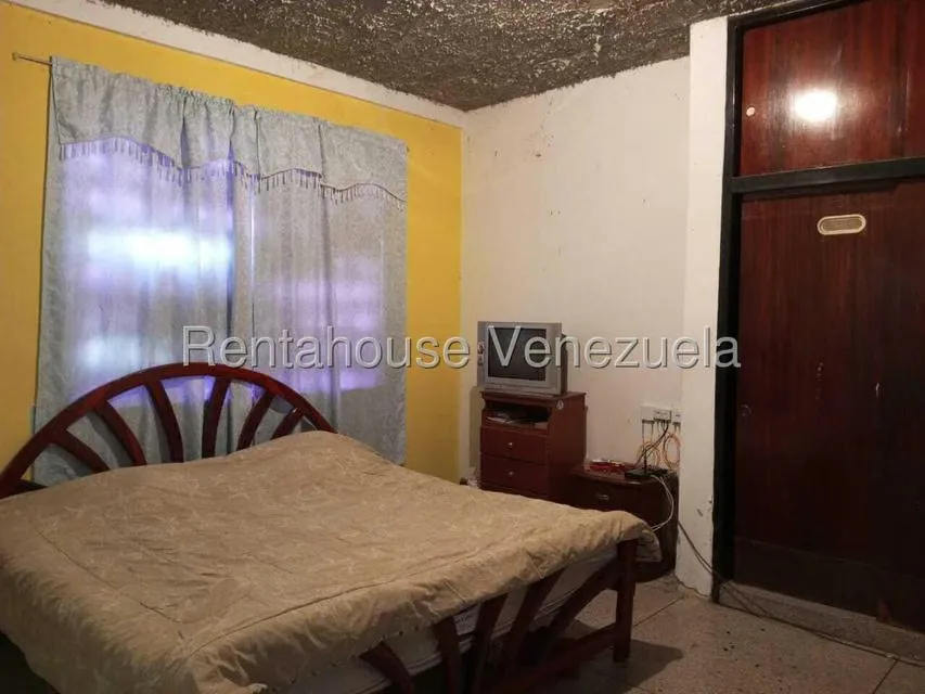 Casa (1 Nivel) en Venta en Casco Central, Carabobo - 14