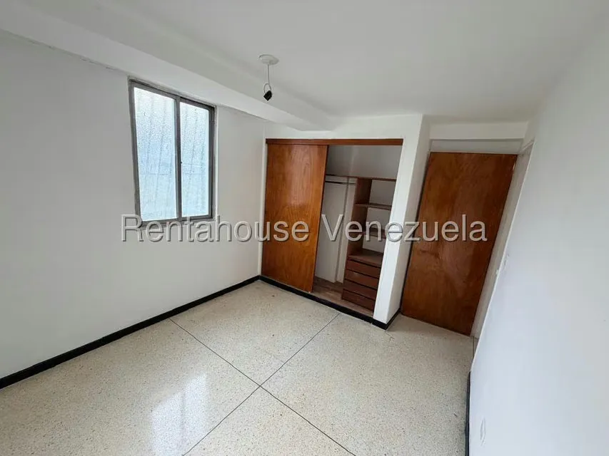 Apartamento (1 Nivel) en Venta en Coche, Distrito Metropolitano - 12