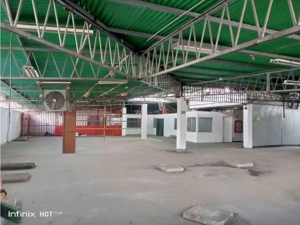 Alquilo Azotea industrial 1000m2 Los Ruices 4386