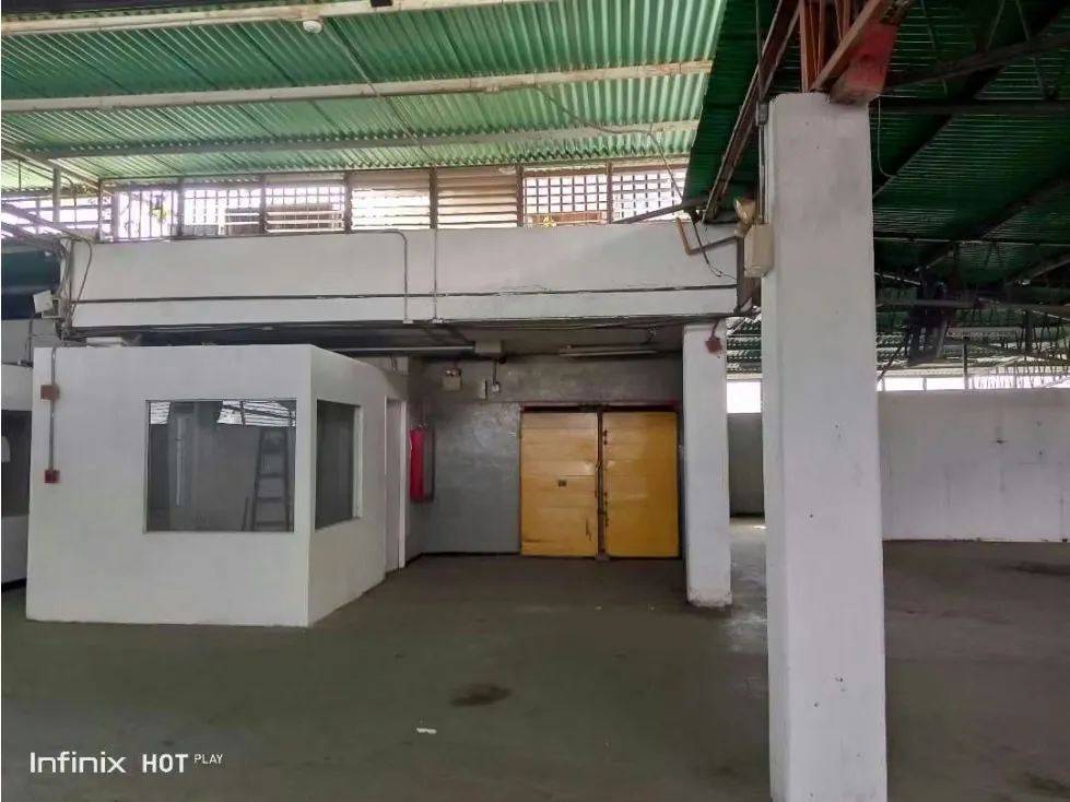 Alquilo Azotea industrial 1000m2 Los Ruices 4386 - 3