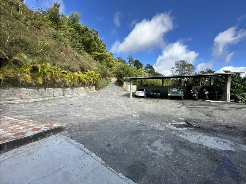 Se alquila casa 300m2 Los Guayabitos 3715