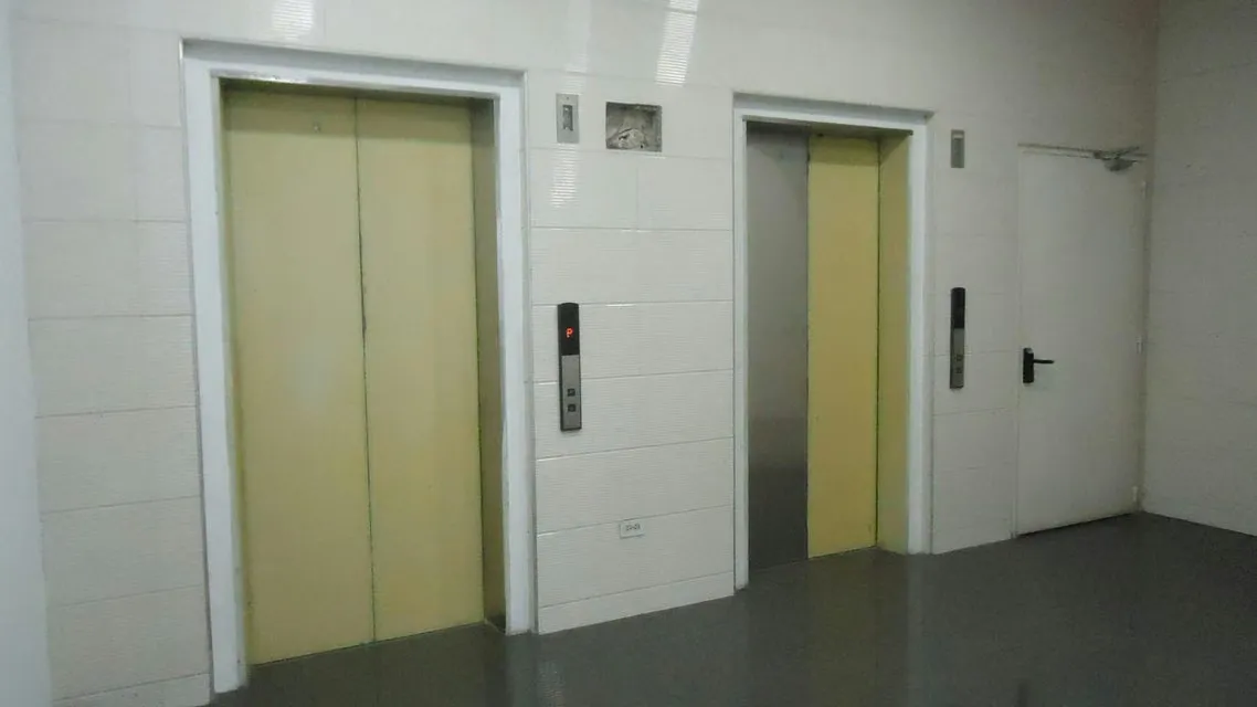Apartamento (1 Nivel) en Venta en Parroquia La Candelaria, Distrito Metropolitano - 4
