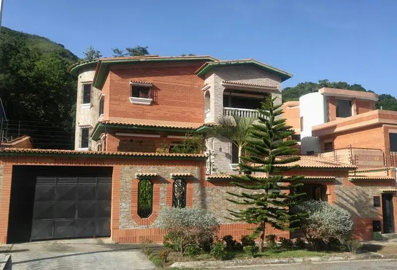 Casa (Multipes Niveles) en Venta en La Trigaleña, Carabobo