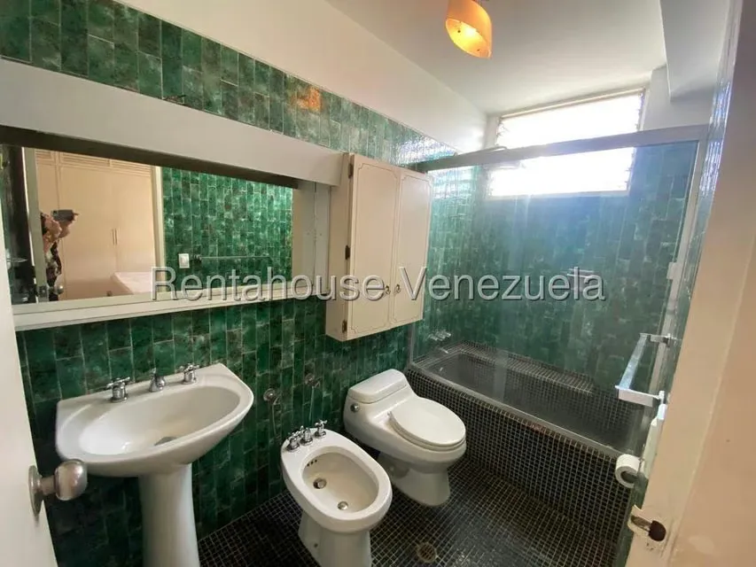 Apartamento (1 Nivel) en Venta en La Florida, Distrito Metropolitano - 11