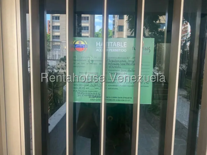 Apartamento (1 Nivel) en Venta en La Florida, Distrito Metropolitano - 13