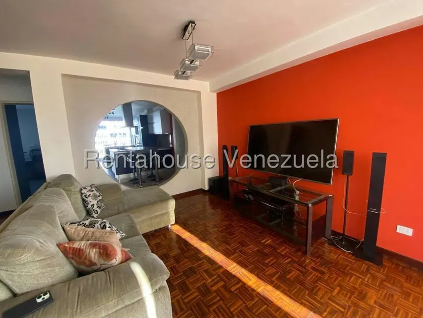 Apartamento (1 Nivel) en Venta en La Florida, Distrito Metropolitano - 6