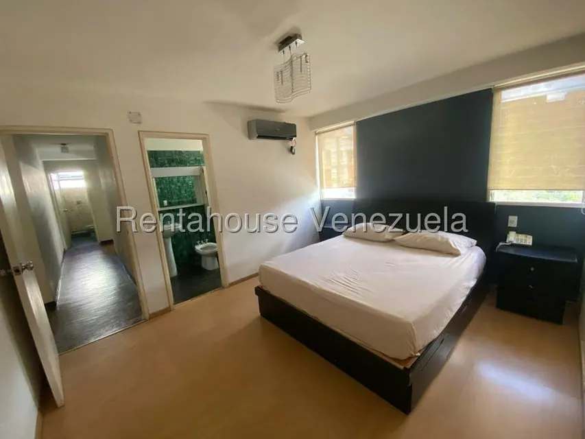 Apartamento (1 Nivel) en Venta en La Florida, Distrito Metropolitano - 10