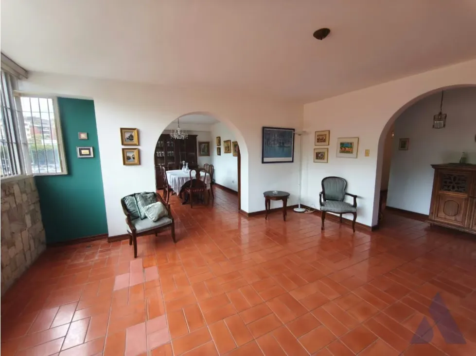 Se vende/alquila apartamento 135m2 Cumbres de Curumo 5760 - 5