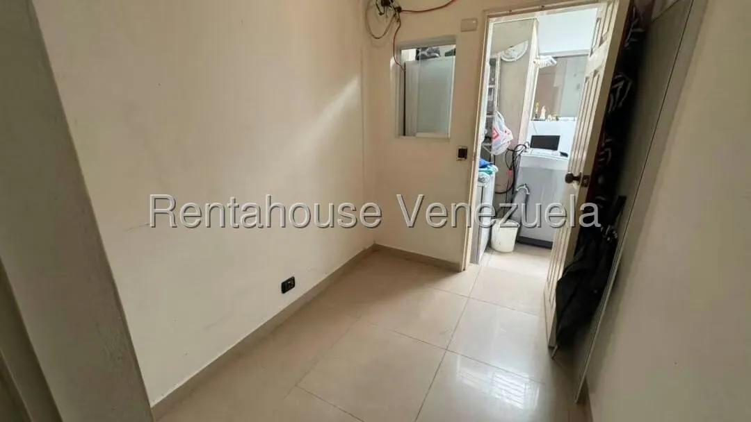 Apartamento (1 Nivel) en Venta en Bello Monte, Distrito Metropolitano - 25