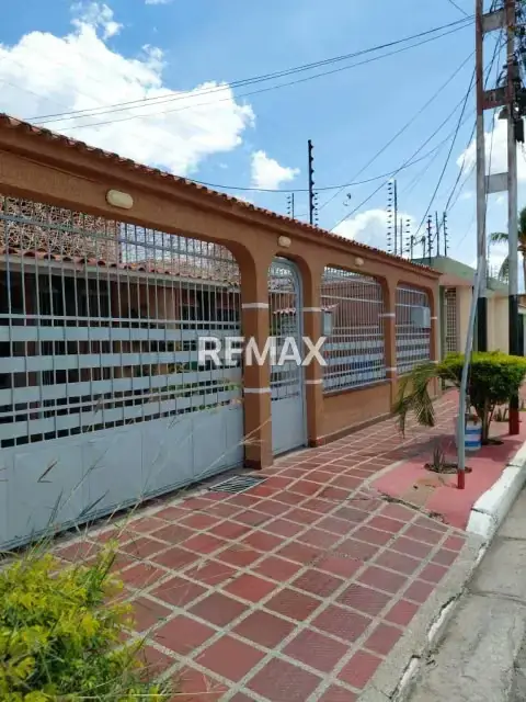 EN VENTA CASA URB. LA CAPILLA III SANTGA CRUZ DE ARAGUA