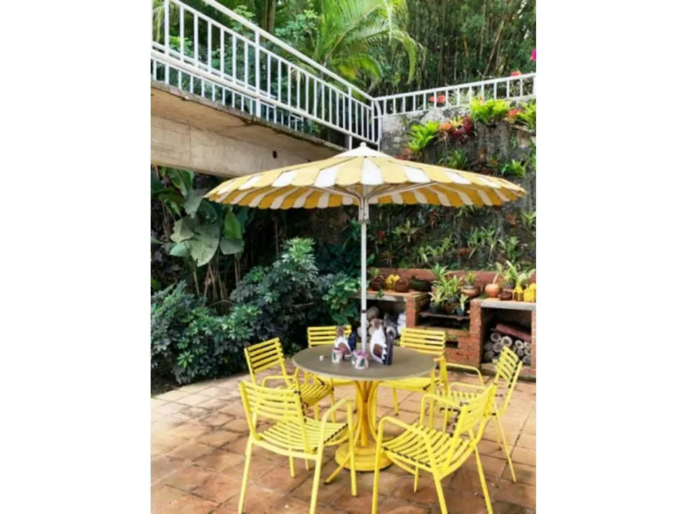 Casa En Venta - Alto Hatillo 400 Mts2 C. 2300 Mts2 T. - 5