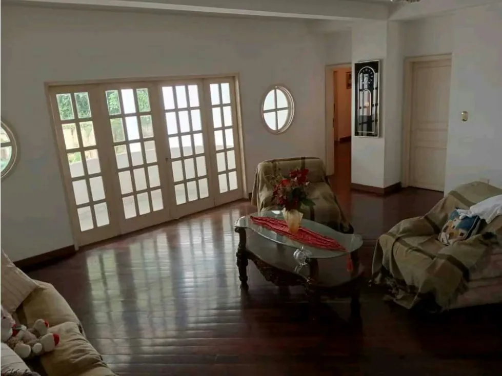 Casa Urbanización Miranda amoblada y lista para habitar 1700m2 - 11