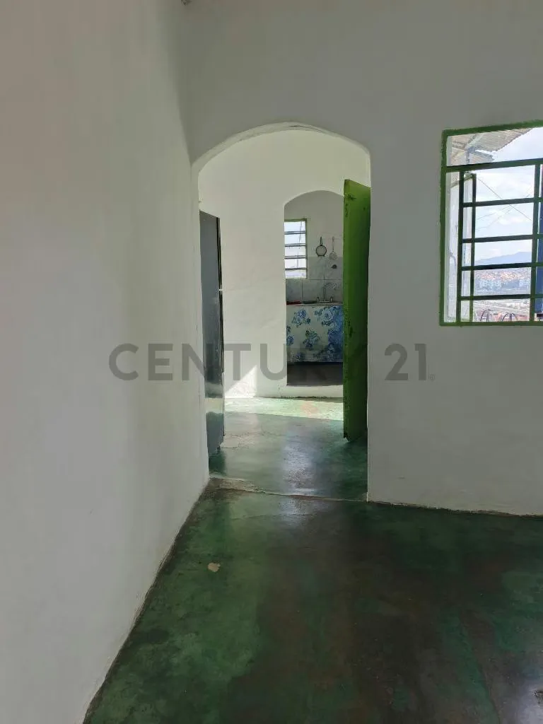 Alquiler de Casa en el Mirador de Los Frailes de Catia - 4