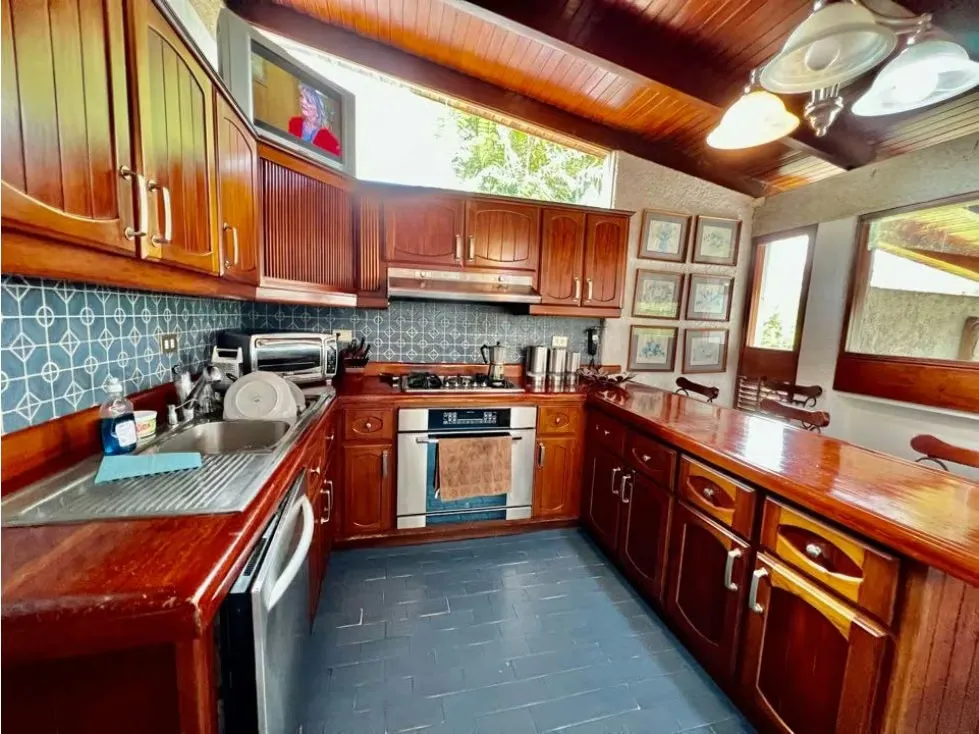 Copia de Se vende casa 690m2 3h+2s+ch/11b/13p La Lagunita - 23