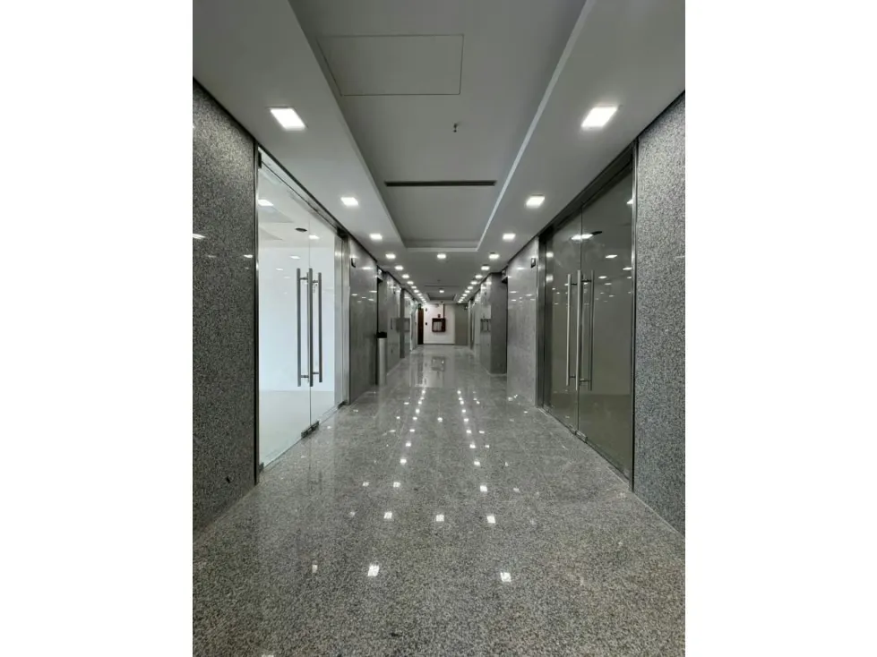 Oficina en venta en Las Mercedes - Torre Guayana - 2