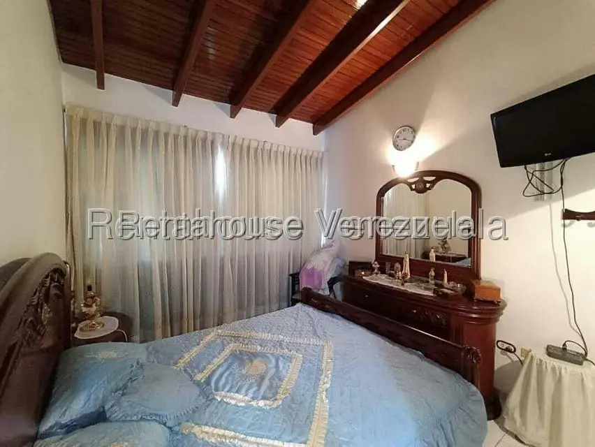 Townhouse (Multiples Niveles) en Venta en El Castillejo, Miranda - 11