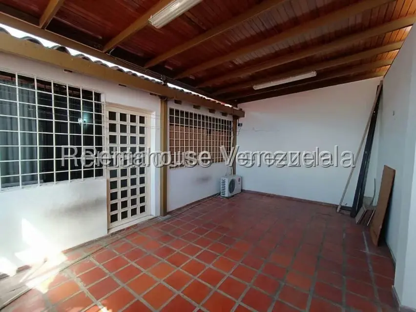 Townhouse (Multiples Niveles) en Venta en El Castillejo, Miranda - 20