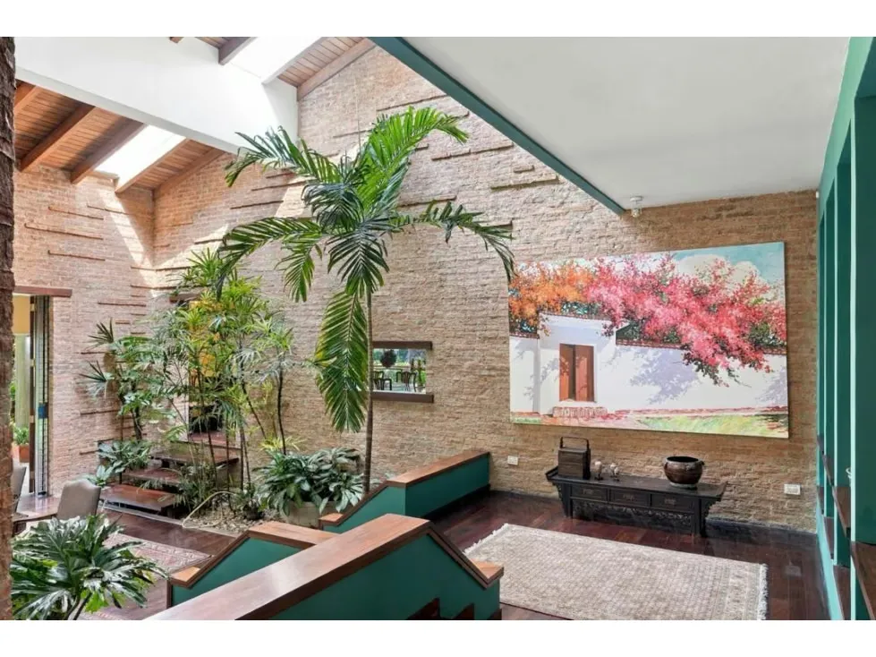 Se vende casa 850m2 4h+3s/8b/7p Cerro Verde - 16