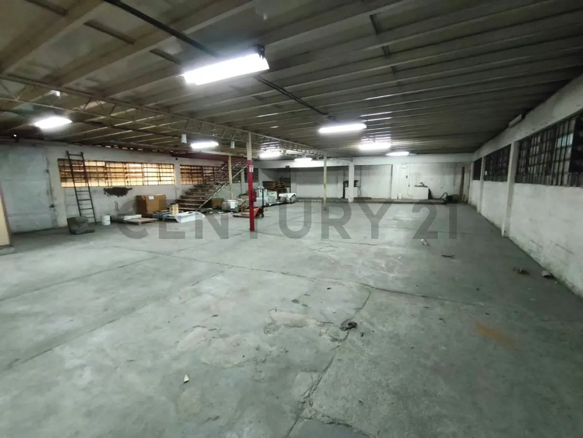Galpon de 1749m2 en tres pisos, en venta El Llanito - 15