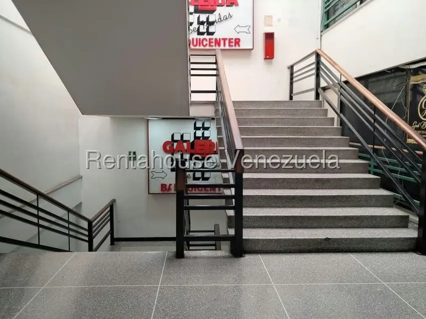 Comercial (Local Comercial) en Venta en Centro, Lara - 2