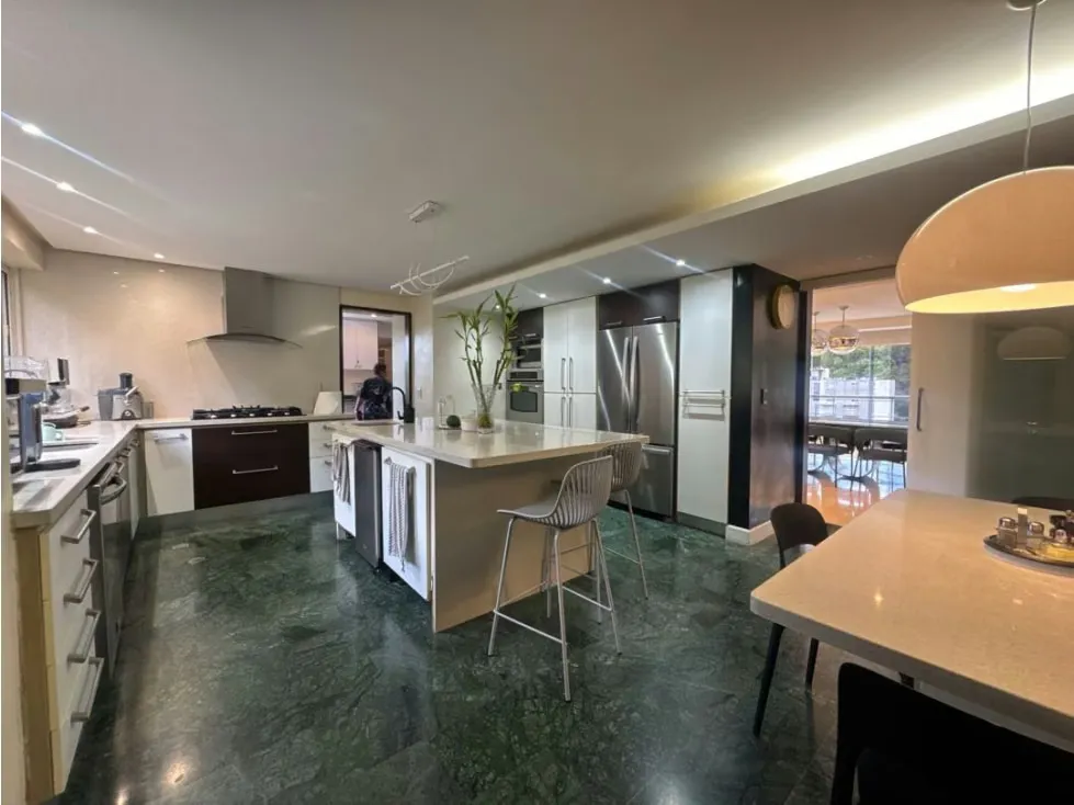 Vendo PH 800m2 6H/8B/3P LOMAS DE LA ALAMEDA - 51