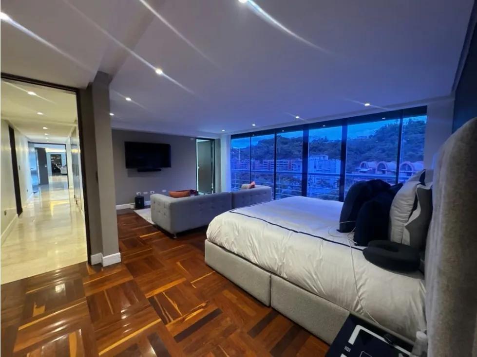 Vendo PH 800m2 6H/8B/3P LOMAS DE LA ALAMEDA - 56