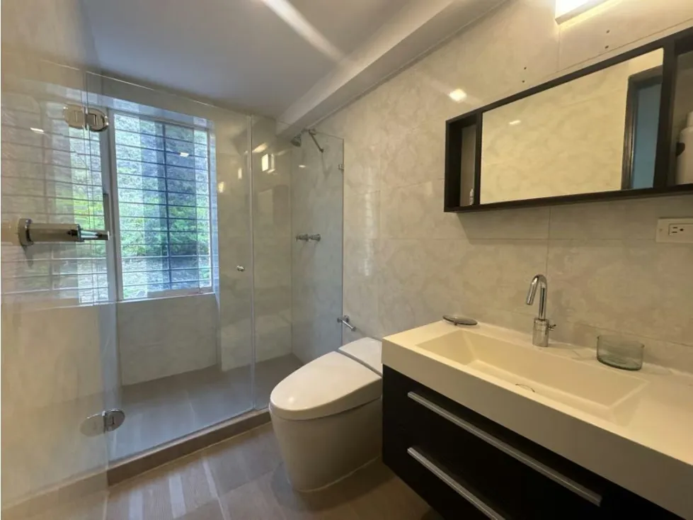 Vendo PH 800m2 6H/8B/3P LOMAS DE LA ALAMEDA - 66
