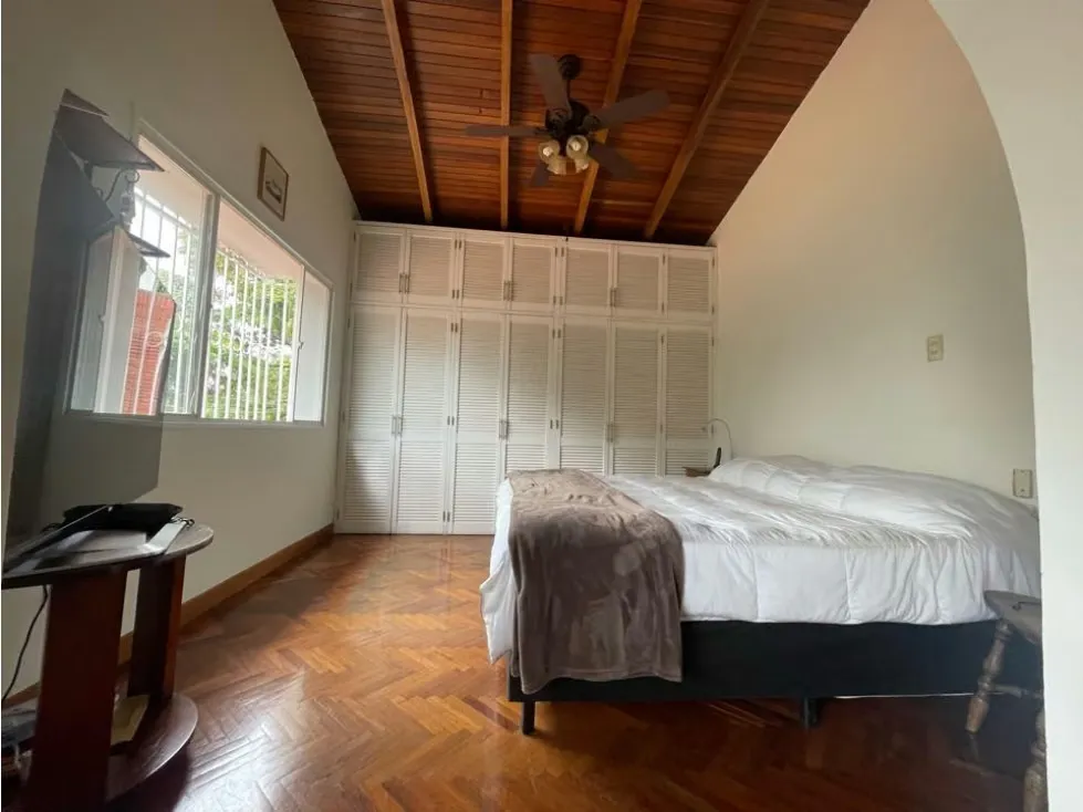 Se vende casa en 427metros. 3h+s/5b/5pe/ Los palos grandes - 11