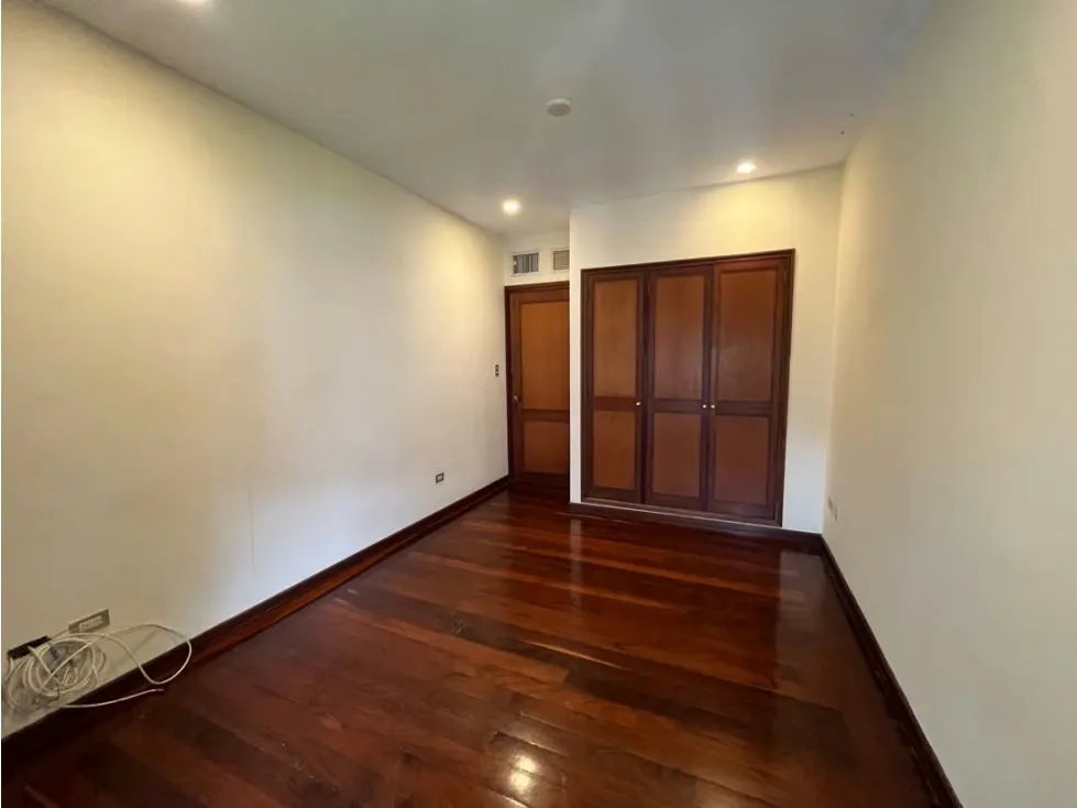 Apartamento en venta en Santa Eduvigis - 20
