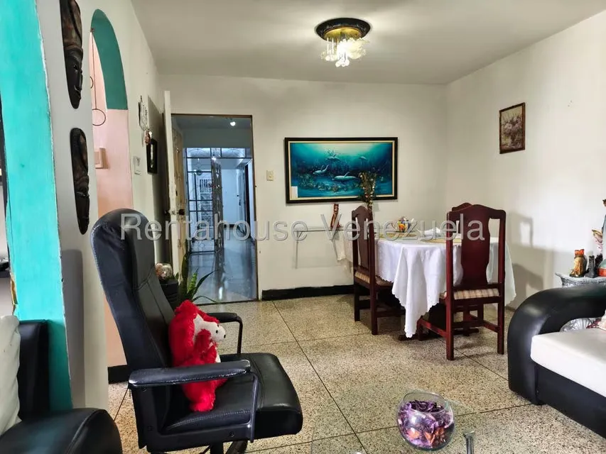 Apartamento (1 Nivel) en Venta en Parroquia Santa Teresa, Distrito Metropolitano - 13