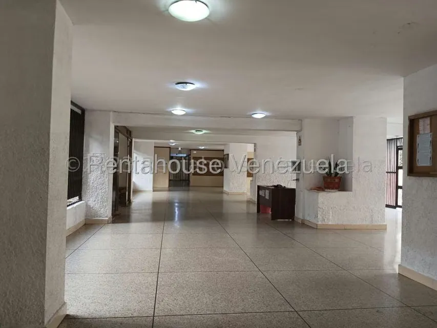 Apartamento (1 Nivel) en Venta en Parroquia Santa Teresa, Distrito Metropolitano - 4