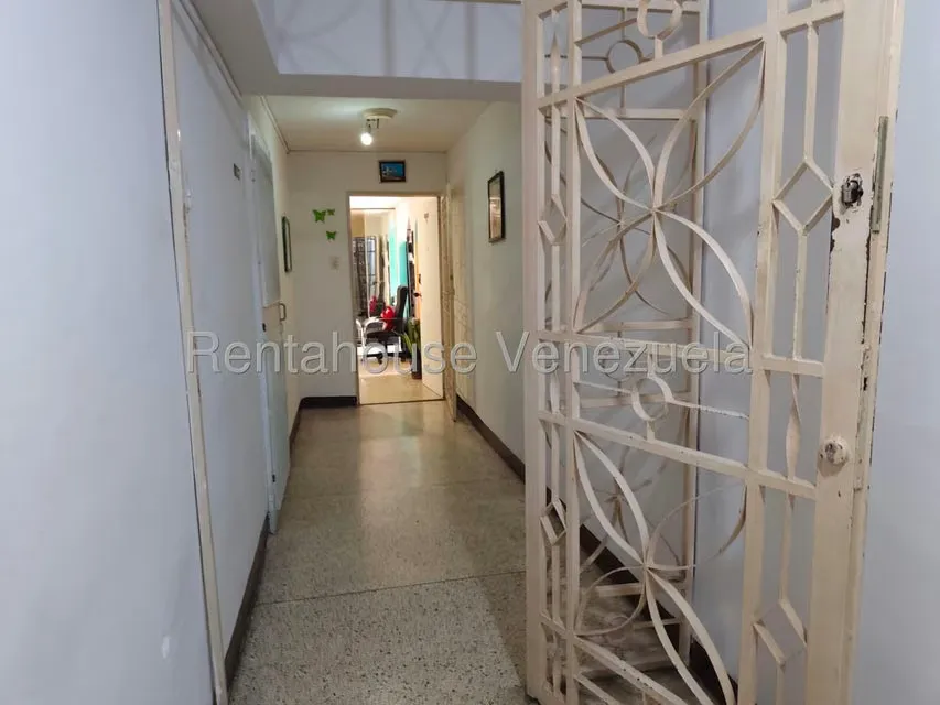 Apartamento (1 Nivel) en Venta en Parroquia Santa Teresa, Distrito Metropolitano - 7