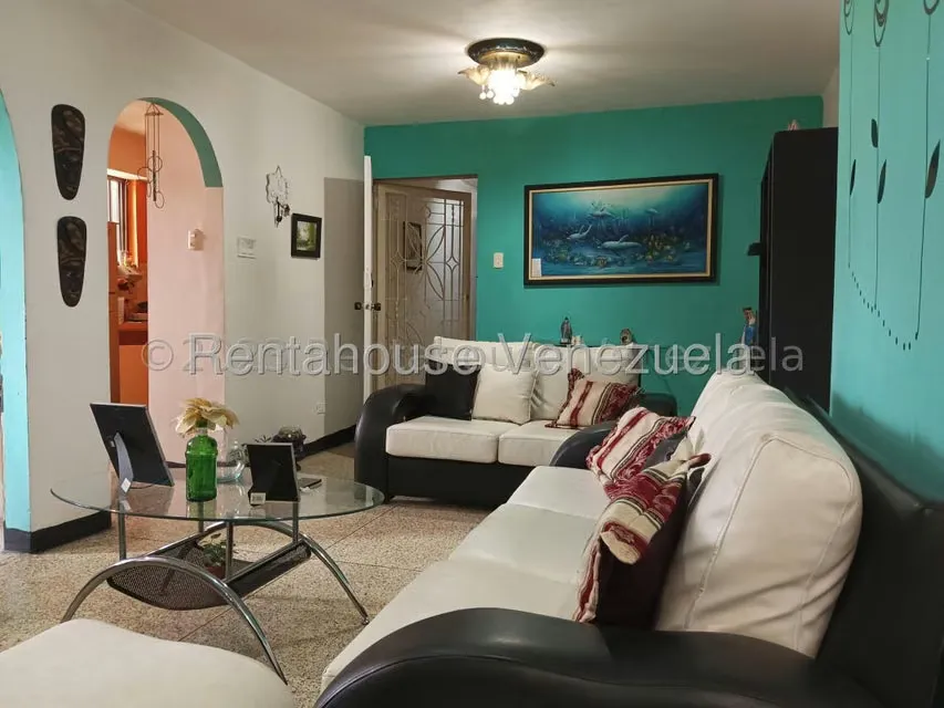 Apartamento (1 Nivel) en Venta en Parroquia Santa Teresa, Distrito Metropolitano - 10