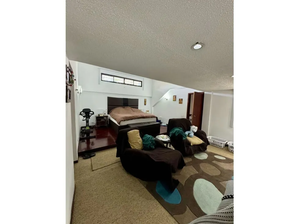 Vendo casa en calle cerrada 600m2 La Lagunita 5657 - 15