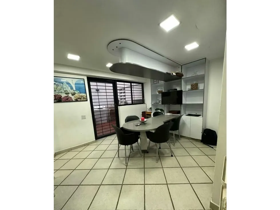 Vendo casa en calle cerrada 600m2 La Lagunita 5657 - 33