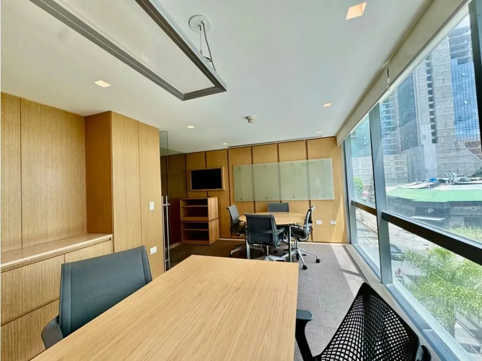 Se vende y/o alquila oficina 100m2 Las Mercedes - 14