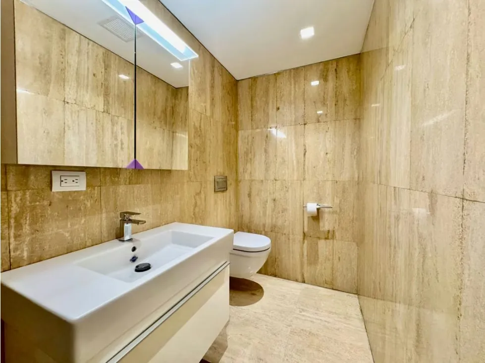 Se vende y/o alquila oficina 100m2 Las Mercedes - 17