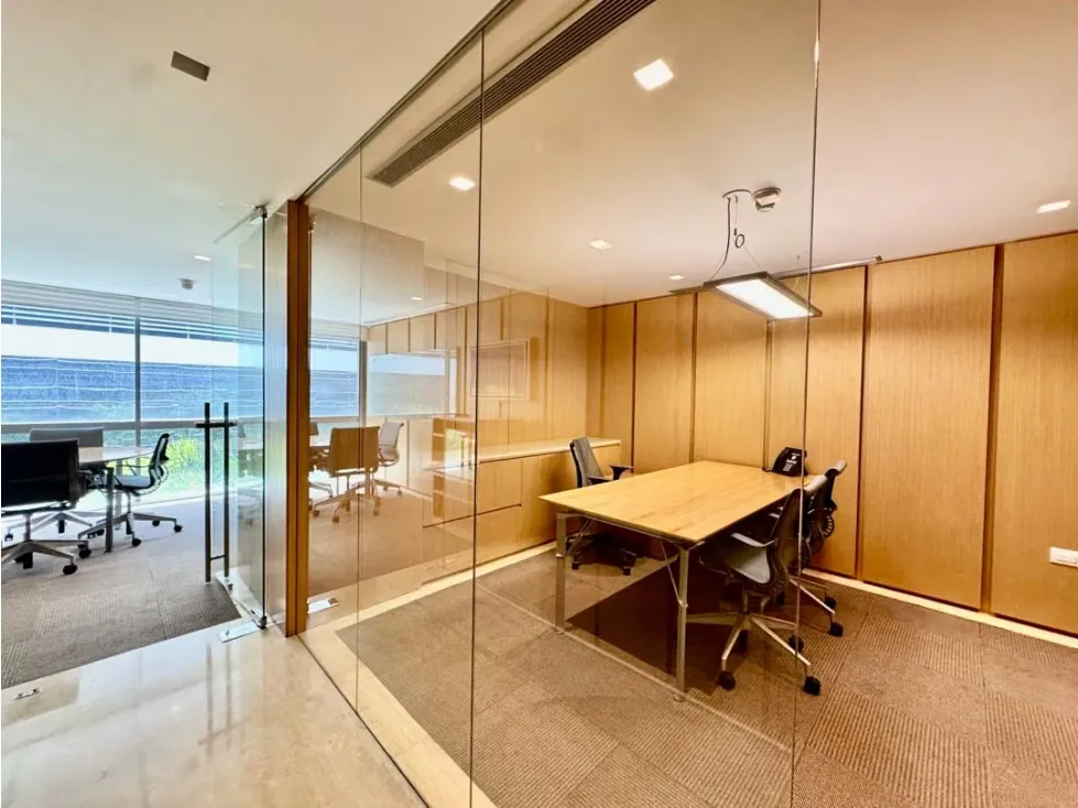 Se vende y/o alquila oficina 100m2 Las Mercedes - 7